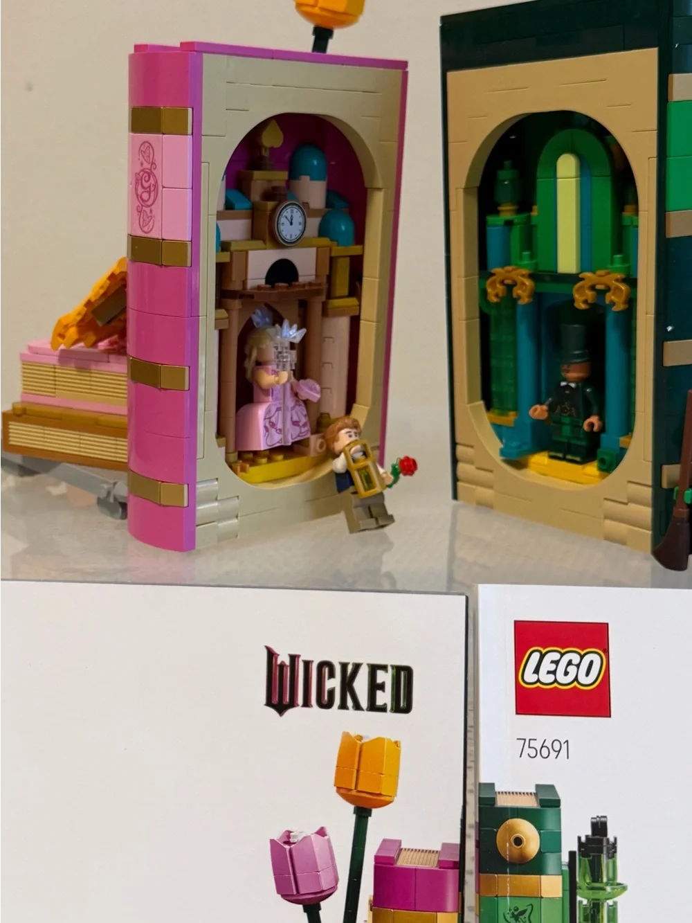 LEGO Wicked 75691 Glinda & Elphaba Bookends Set Built w/ Instructions